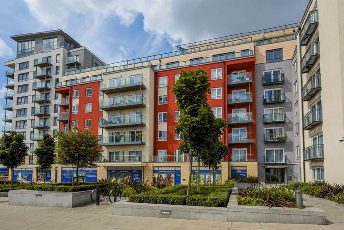 1 Bedroom Apartment To Rent In Ensign House, Beaufort Pk, Colindale, London, NW9