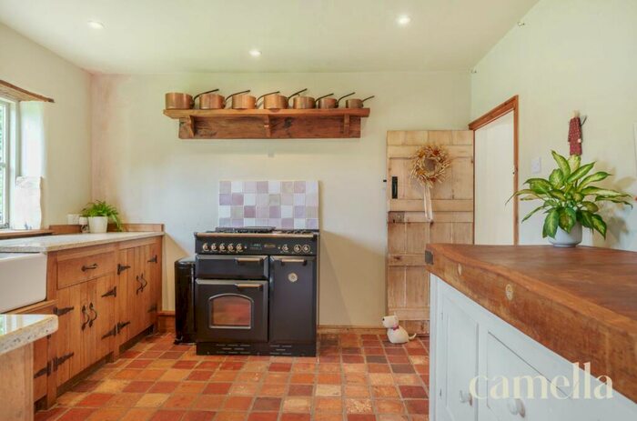 2 Bedroom Cottage For Sale In Rose Cottage, Tutton Hill, Colerne, SN14