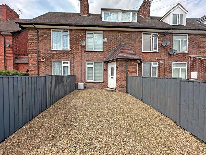 3 Bedroom Terraced House To Rent In Gunthorpe Drive, Nottingham, NG5