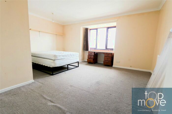 1 Bedroom Flat To Rent In Doyle Road, London, SE25
