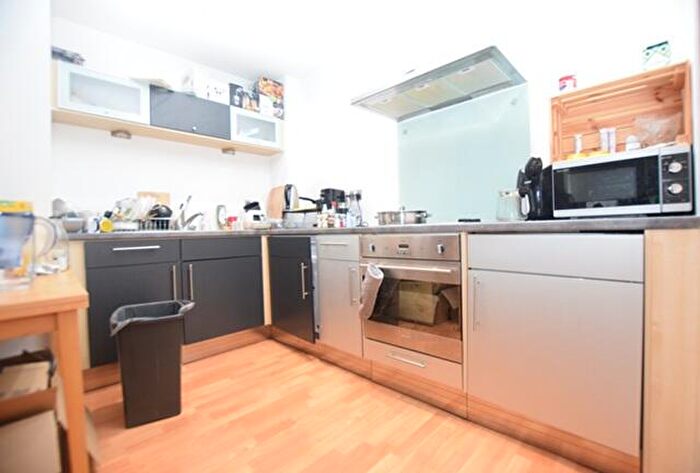 1 Bedroom Apartment To Rent In West One Central, Fitzwilliam Street, Sheffield, S1