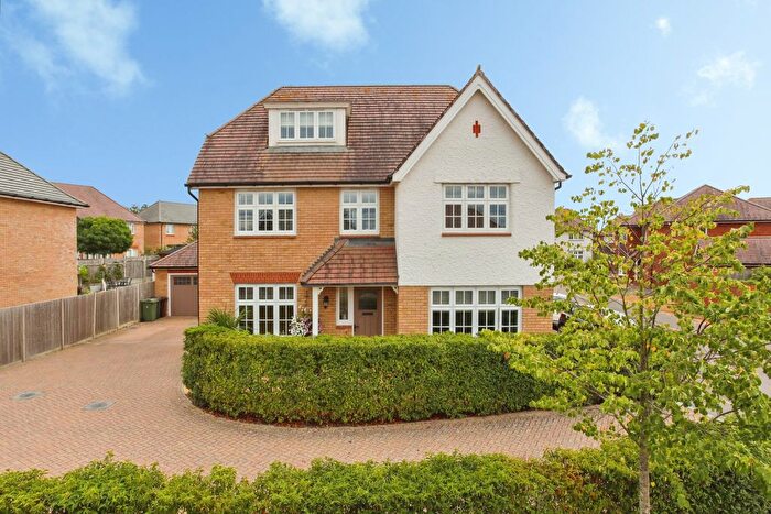 5 Bedroom Detached House For Sale In Endeavour Drive, Tonbridge, TN12