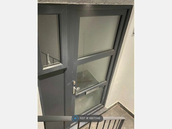 2 Bedroom Flat To Rent In Scott Street, Maidstone, ME14