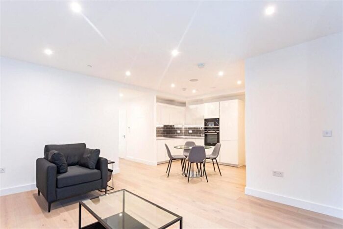1 Bedroom Flat To Rent In The Tannery, New Tannery Way, SE1