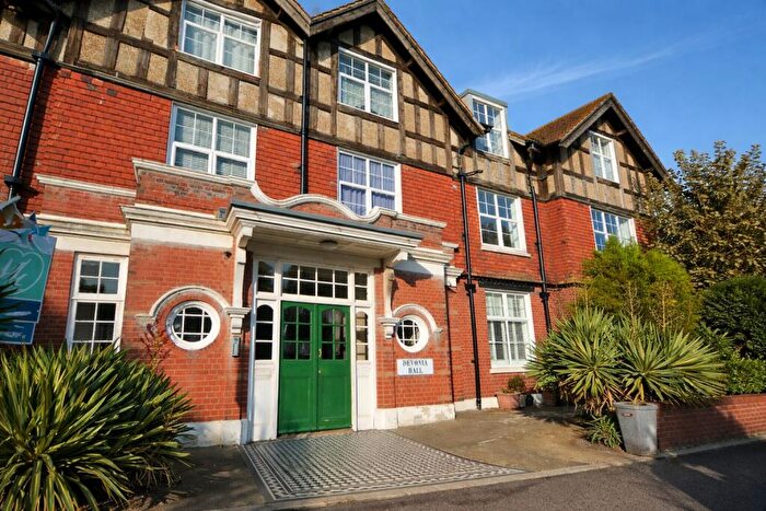 1 Bedroom Flat For Sale In Beresford Gardens, Palm Bay, Margate, Kent, CT9