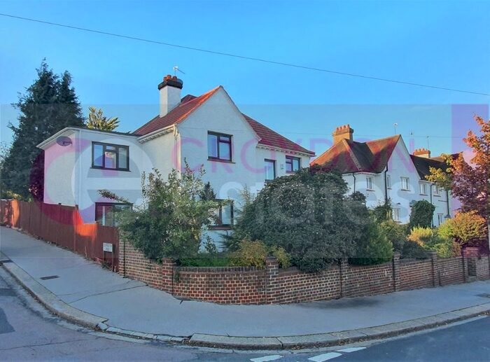 4 Bedroom Detached House To Rent In Blenheim Park Road, South Croydon, CR2