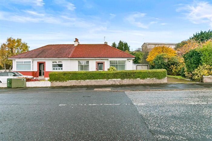 3 Bedroom Semi-Detached Bungalow For Sale In Drumry Road, Clydebank, G81