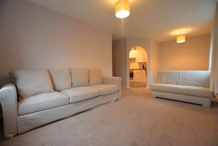 2 Bedroom Apartment To Rent In Oriole House, Fog Lane, Manchester, M19