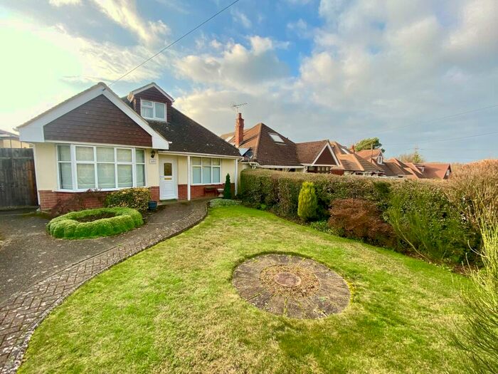 5 Bedroom Chalet To Rent In Merrow Lane, Guildford, GU4