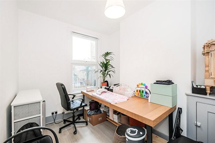 3 Bedroom Terraced House For Sale In Somerset Road, London, E17