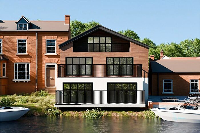 2 Bedroom Flat For Sale In Yarmouth Road, Thorpe St Andrew, Norwich, NR7