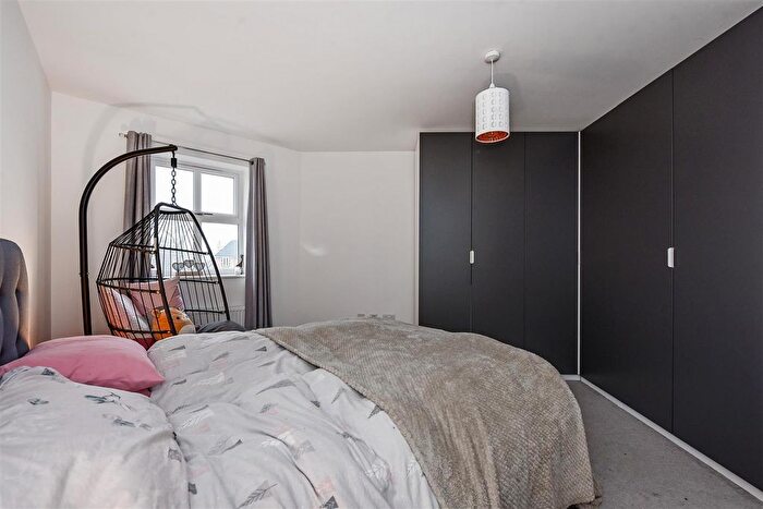 1 Bedroom Flat For Sale In Draper Close, Andover, SP11