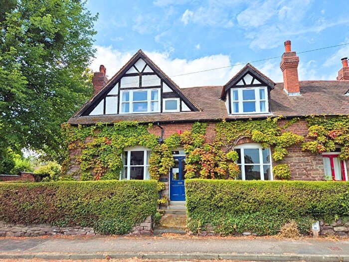 4 Bedroom Semi-Detached House For Sale In South Street, Leominster, Herefordshire, HR6