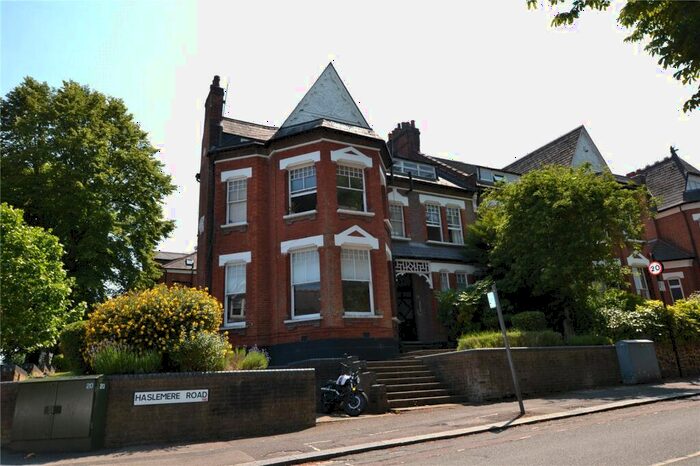 Studio To Rent In Haslemere Road, London, N8