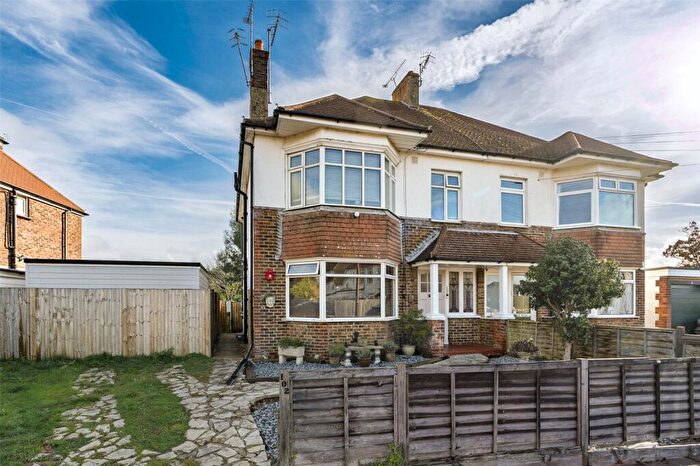 1 Bedroom Flat For Sale In Loxwood Avenue, Salvington, Worthing, West Sussex, BN14