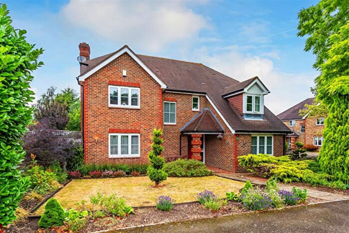 5 Bedroom Detached House For Sale In Arundel Avenue, Ewell, Epsom, KT17