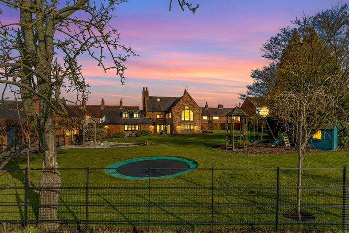 5 Bedroom Country House For Sale In School Street, Churchover, Warwickshire, CV23