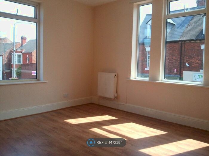 3 Bedroom Flat To Rent In Derby Road, Stapleford, Nottingham, NG9