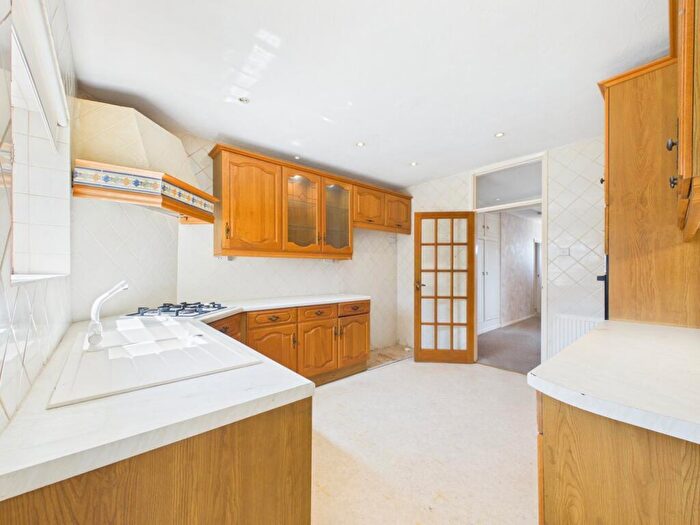 3 Bedroom Detached Bungalow For Sale In Magnolia Avenue, Margate, CT9 - Photo 12