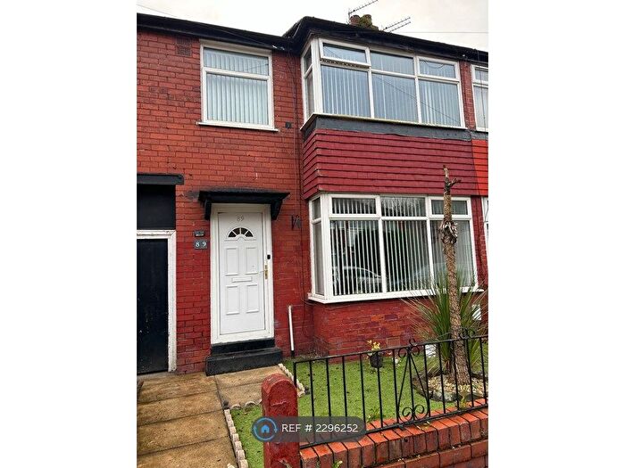 3 Bedroom Semi-Detached House To Rent In Gloucester Road, Droylsden, Manchester, M43