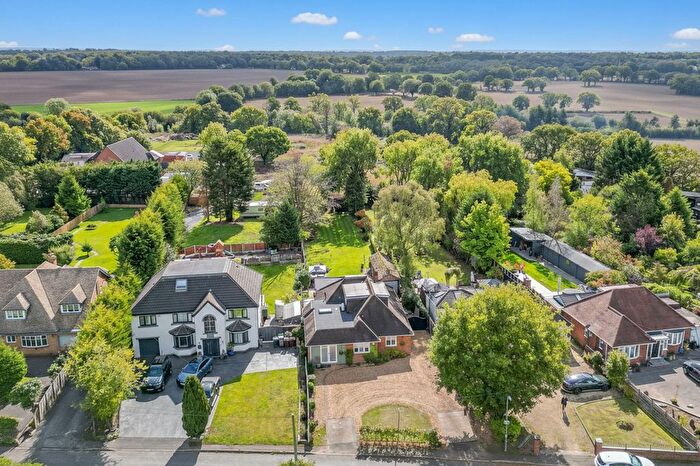 4 Bedroom Detached House For Sale In Barkers Lane, Wythall, B47