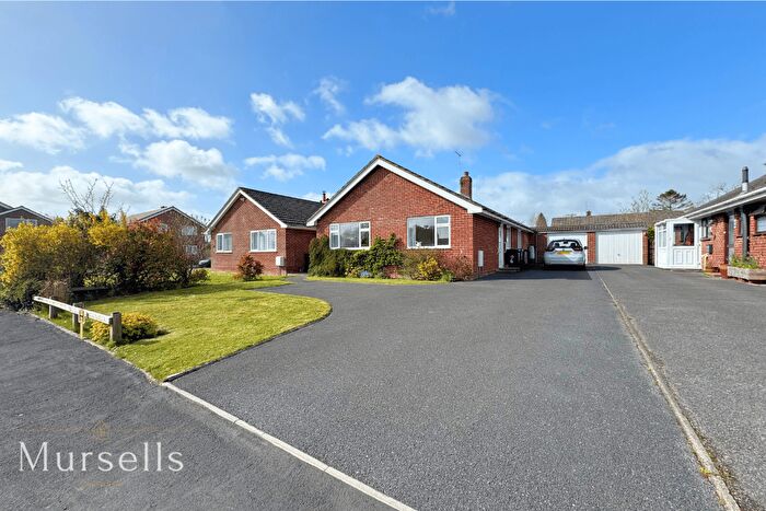 3 Bedroom Bungalow For Sale In Frys Close, Lytchett Matravers, Poole, BH16
