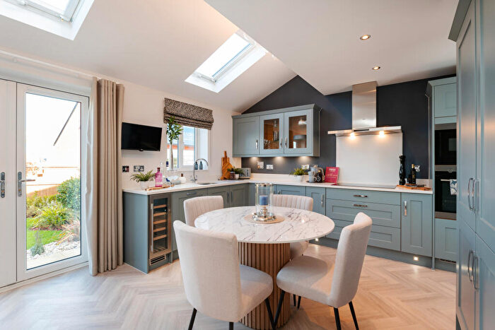5 Bedroom Detached House For Sale In Northampton Road, Wellingborough, Northamptonshire, NN8