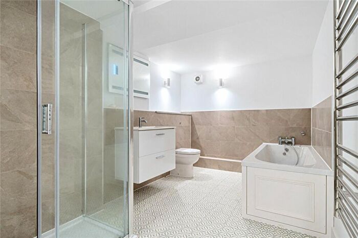 1 Bedroom Apartment For Sale In Woodfield House, Tangmere Road, Tangmere, PO20