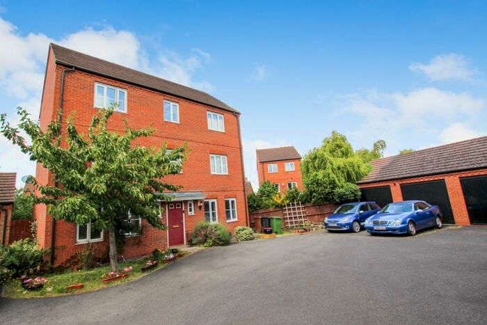 5 Bedroom Detached House For Sale In Cane Avenue, Peterborough, PE2