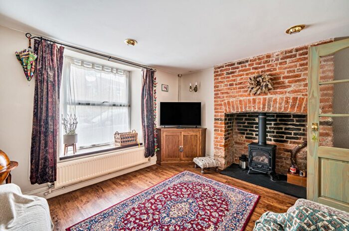 3 Bedroom Terraced House For Sale In West Street, Ilminster, Somerset, TA19