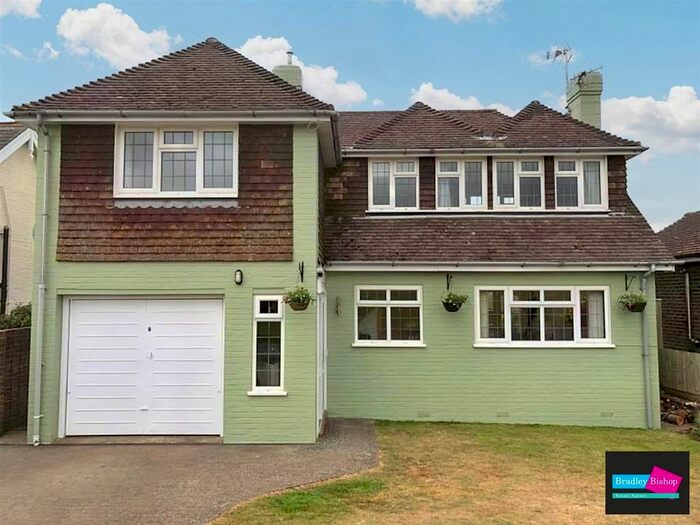 3 Bedroom Detached House For Sale In Boughton Lees, Ashford, Kent, TN25
