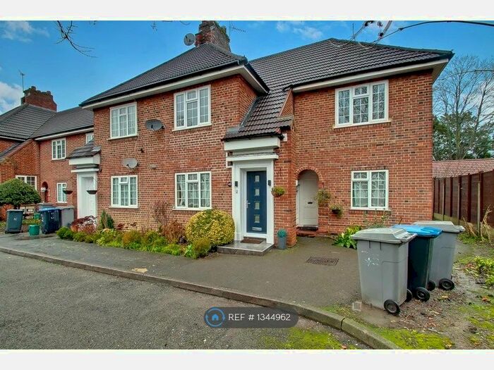 2 Bedroom Maisonette To Rent In Brookfield Court, Harrow, HA3