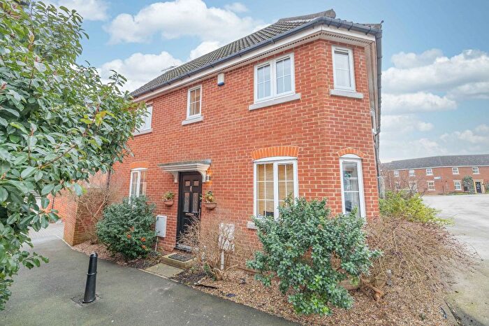 3 Bedroom End Terrace House For Sale In Deyley Way, Ashford, Kent, TN23