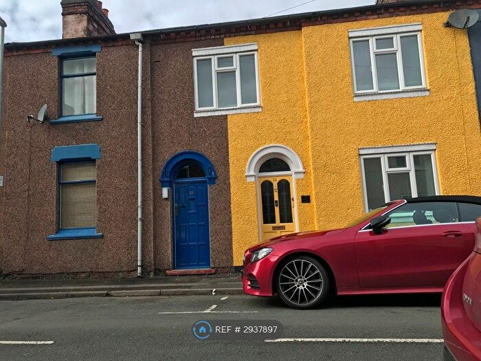 3 Bedroom Terraced House To Rent In Russell Street, Stafford, ST16