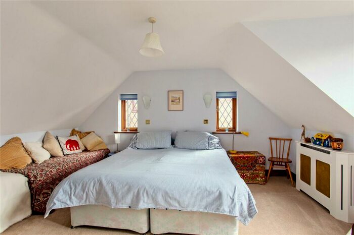 5 Bedroom Detached House For Sale In Kingswood Rise, Four Marks, GU34