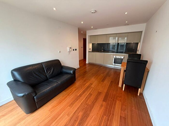 1 Bedroom Flat To Rent In St. Pauls Square, Sheffield, S1