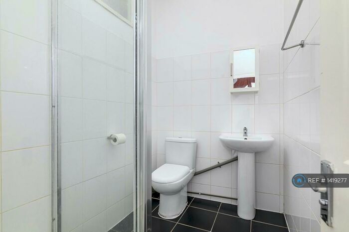 1 Bedroom Flat To Rent In Hazel Mews, London, N22