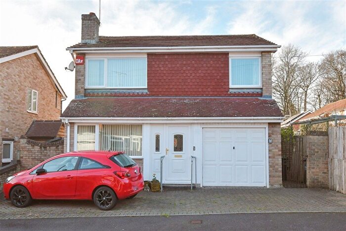 4 Bedroom Detached House For Sale In Alameda Way, Waterlooville, Hampshire, PO7