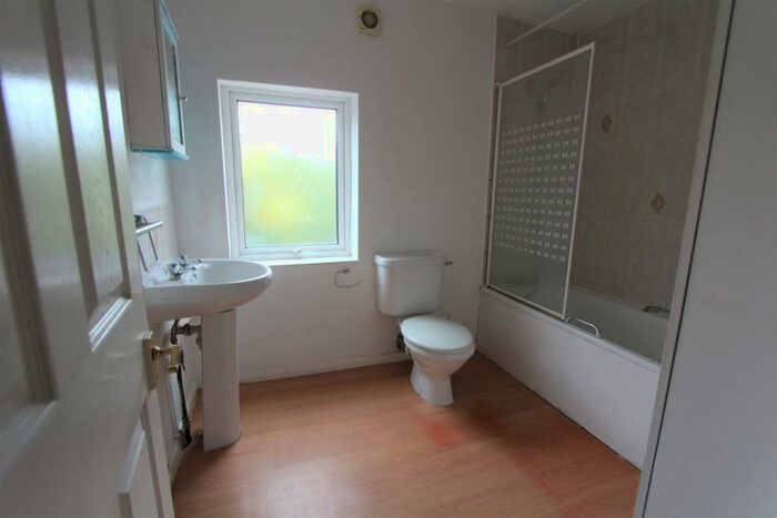 1 Bedroom Flat To Rent In Hawley Road, Dartford, DA1