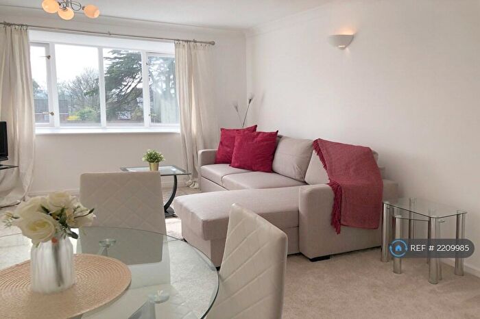 1 Bedroom Flat To Rent In Widmore Road, Bromley, BR1