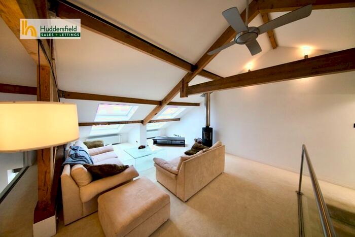 4 Bedroom Property To Rent In Knowl Road, Golcar, Huddersfield, HD7