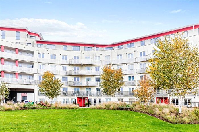 2 Bedroom Apartment To Rent In The Crescent, Hannover Quay, Bristol Harbourside, BS1