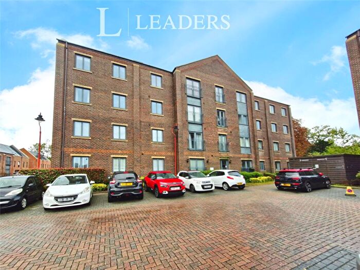 2 Bedroom Flat To Rent In Bridport House, Heritage Way, PO12
