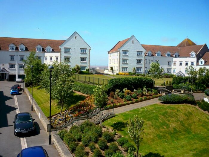 2 Bedroom Apartment To Rent In Royal Sands, Weston-Super-Mare, BS23