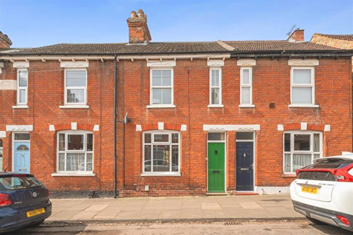 2 Bedroom Terraced House For Sale In Salisbury Street, Bedford, MK41