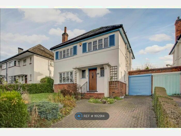 4 Bedroom Detached House To Rent In Cranbourne Drive, Pinner, HA5