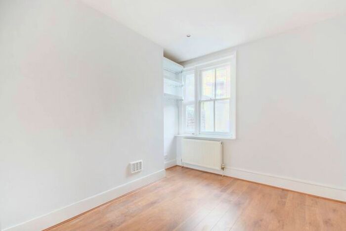 2 Bedroom Flat To Rent In Bell Street, Baker Street, London, NW1
