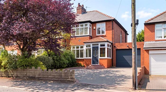 3 Bedroom Semi-Detached House For Sale In Hillside, Killingworth Village, Newcastle Upon Tyne, NE12