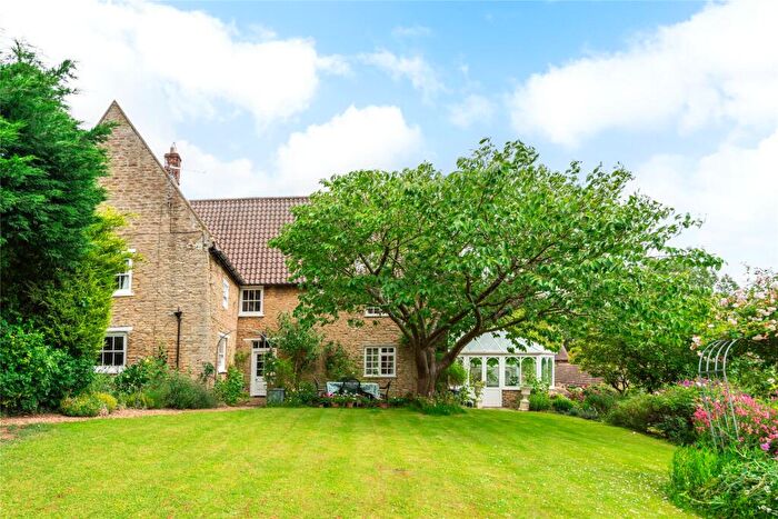 5 Bedroom Detached House For Sale In High Street, Odell, Bedfordshire, MK43