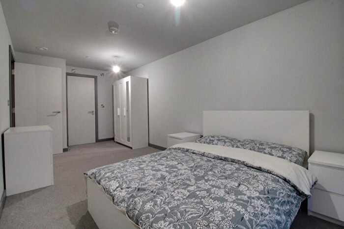 2 Bedroom Apartment To Rent In Jq Rise, Goodman Street, Birmingham City Centre, B1